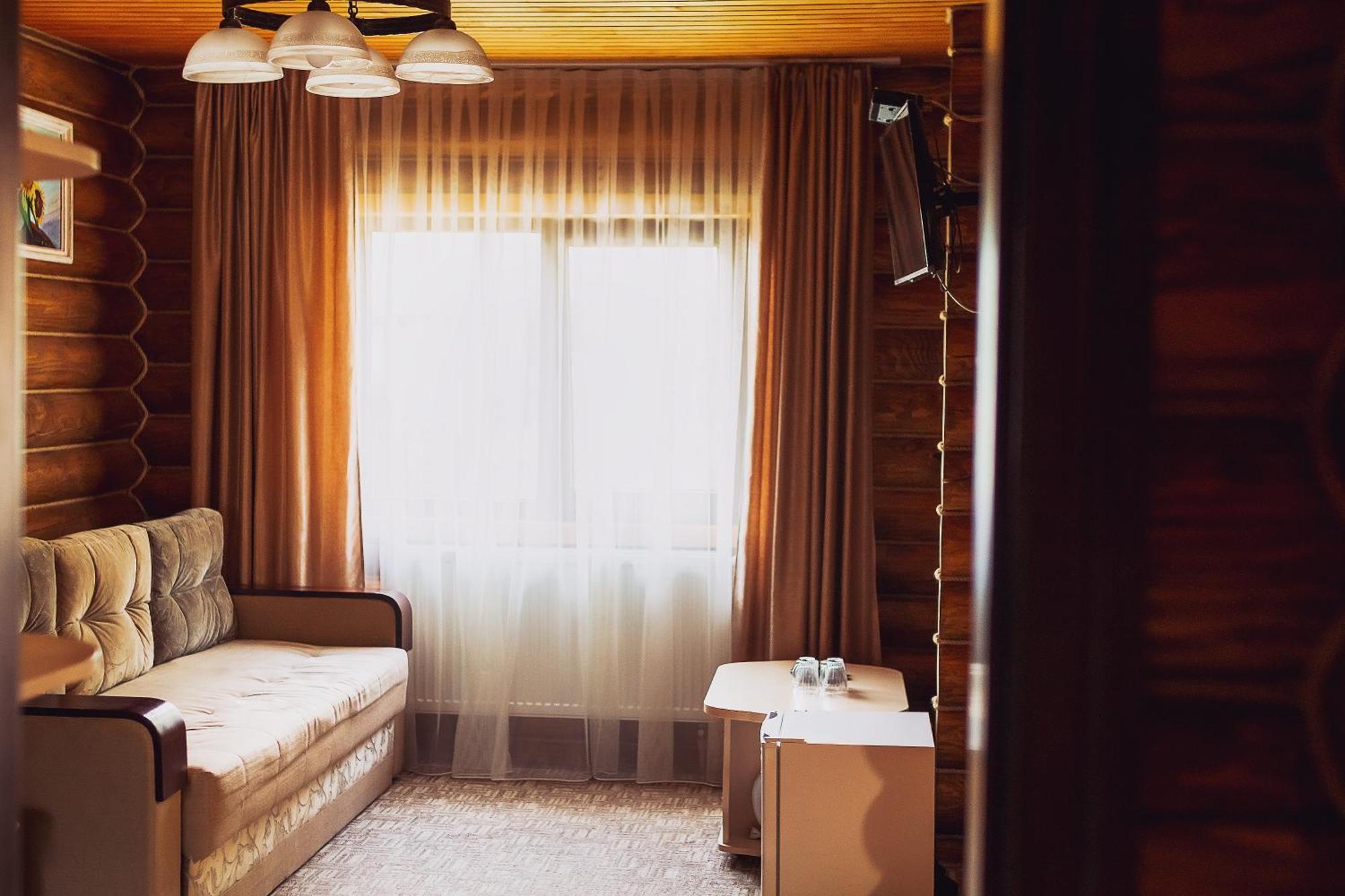 Sadyba Sribne Dzherelo Hotel Ilnytsya Ngoại thất bức ảnh